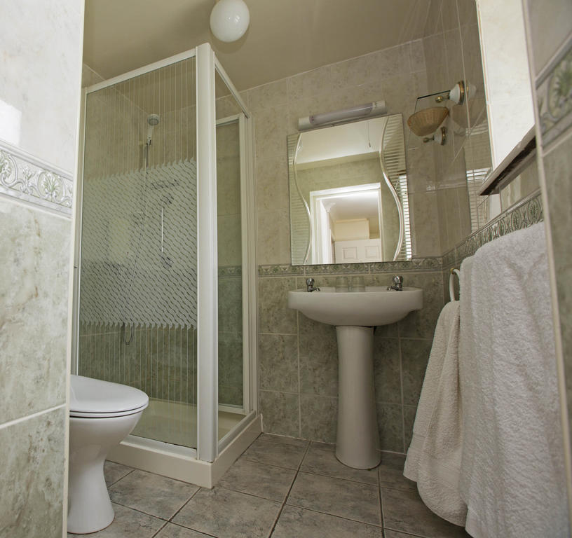 Bed and Breakfast Ard Na Greine Клонакилти Номер фото